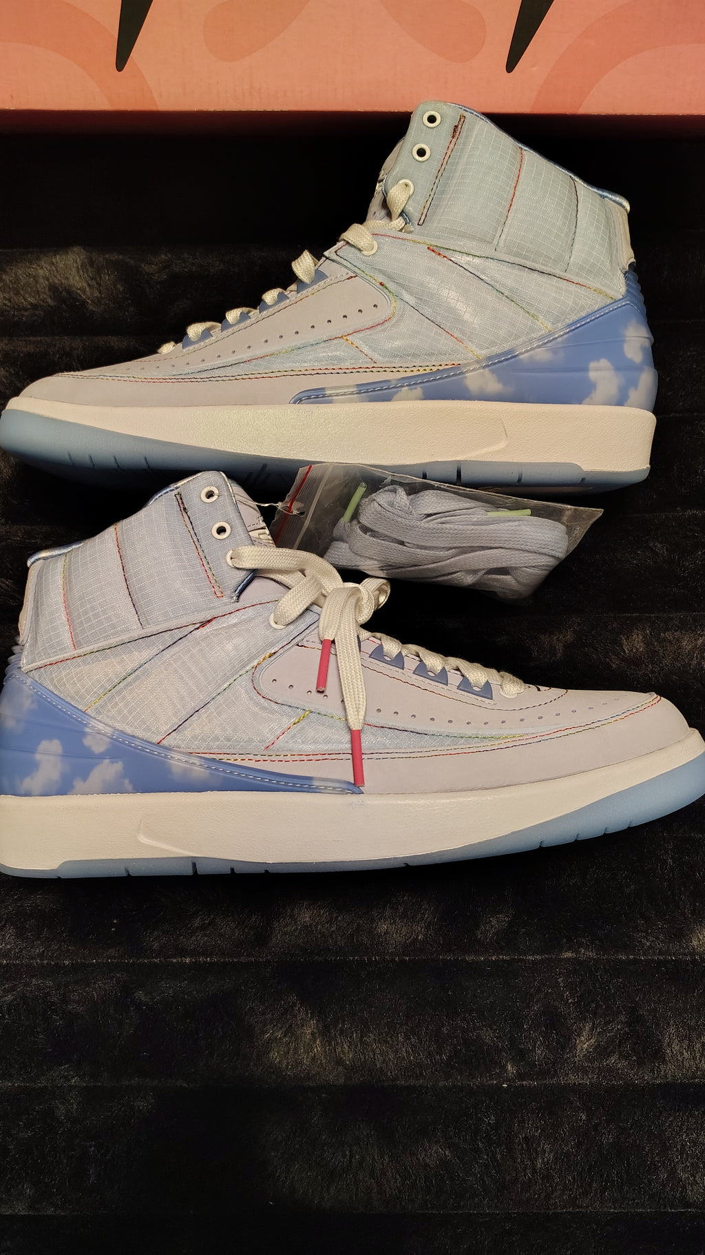 Jordan Retro 2 ( J.Balvin Exclusive)