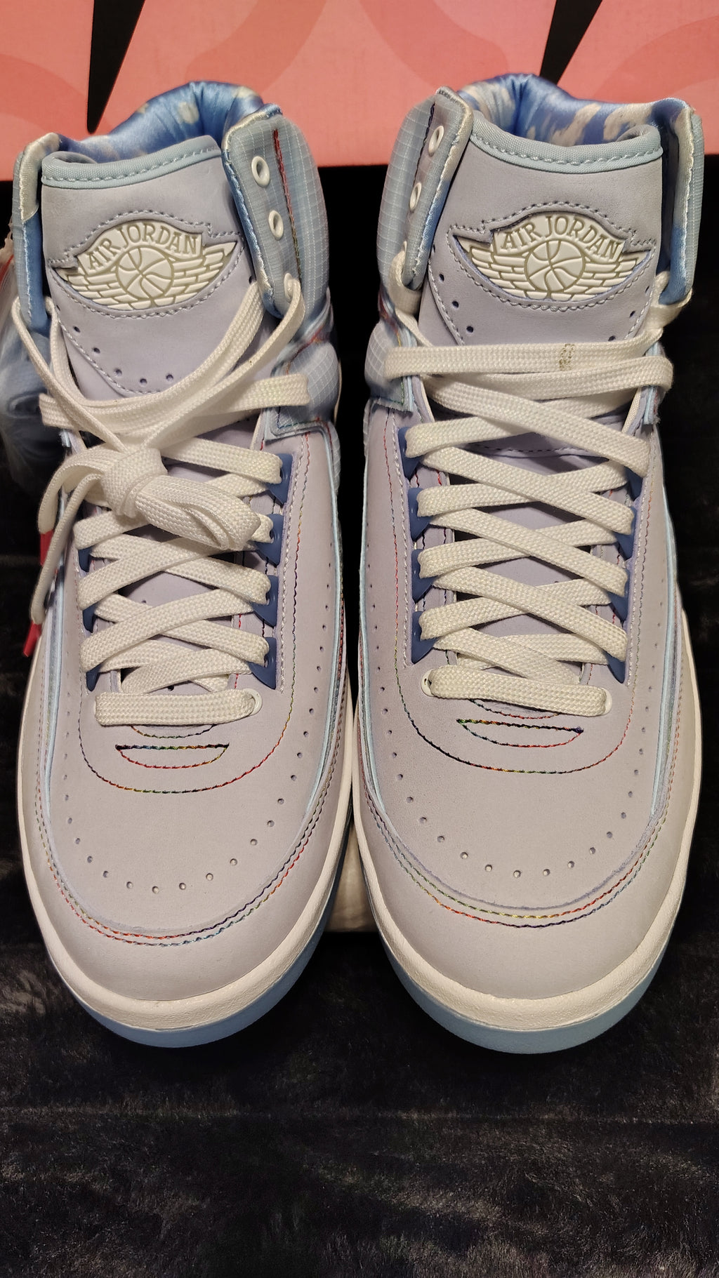 Jordan Retro 2 ( J.Balvin Exclusive)