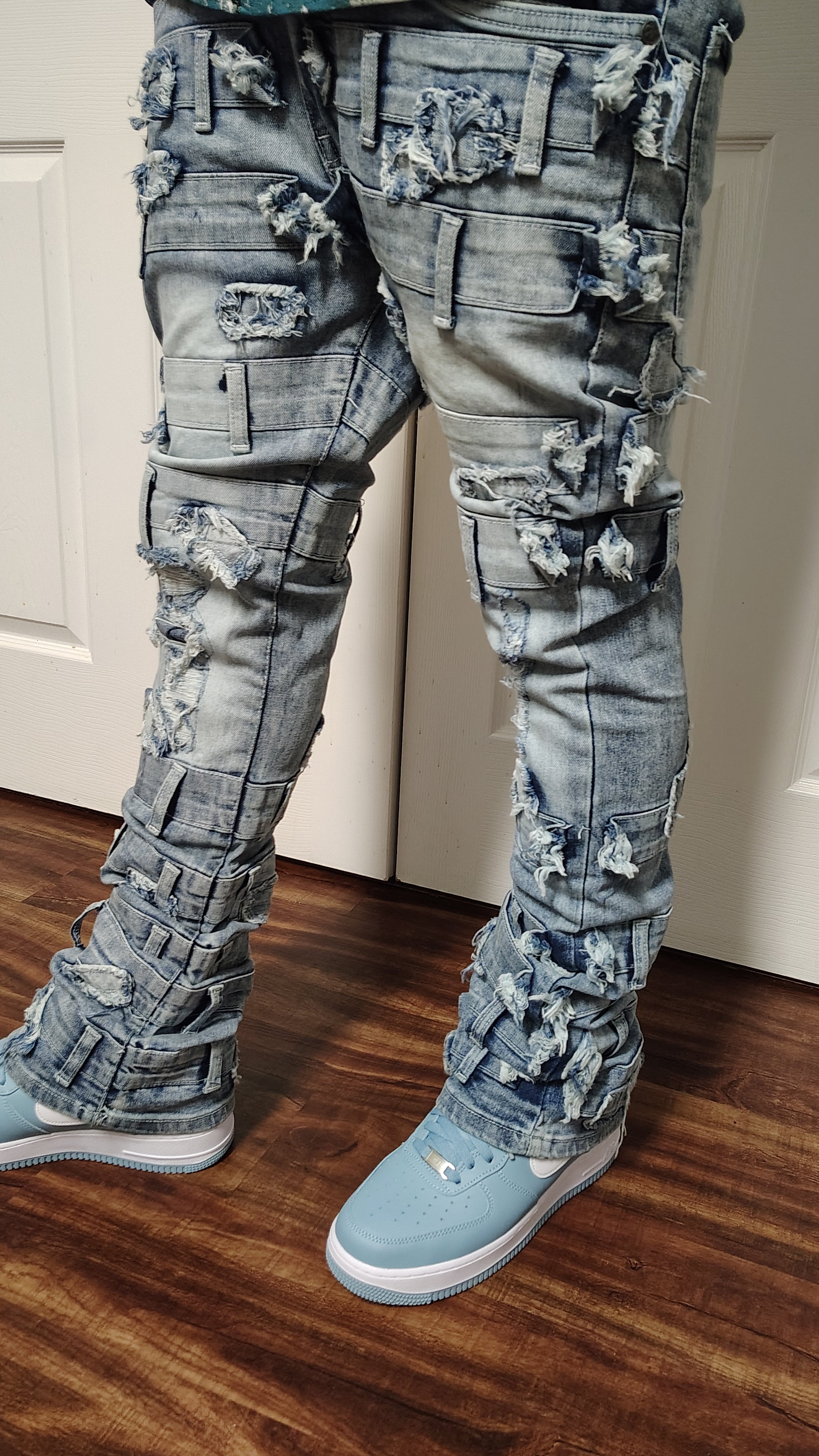 Stacked fitted jeans