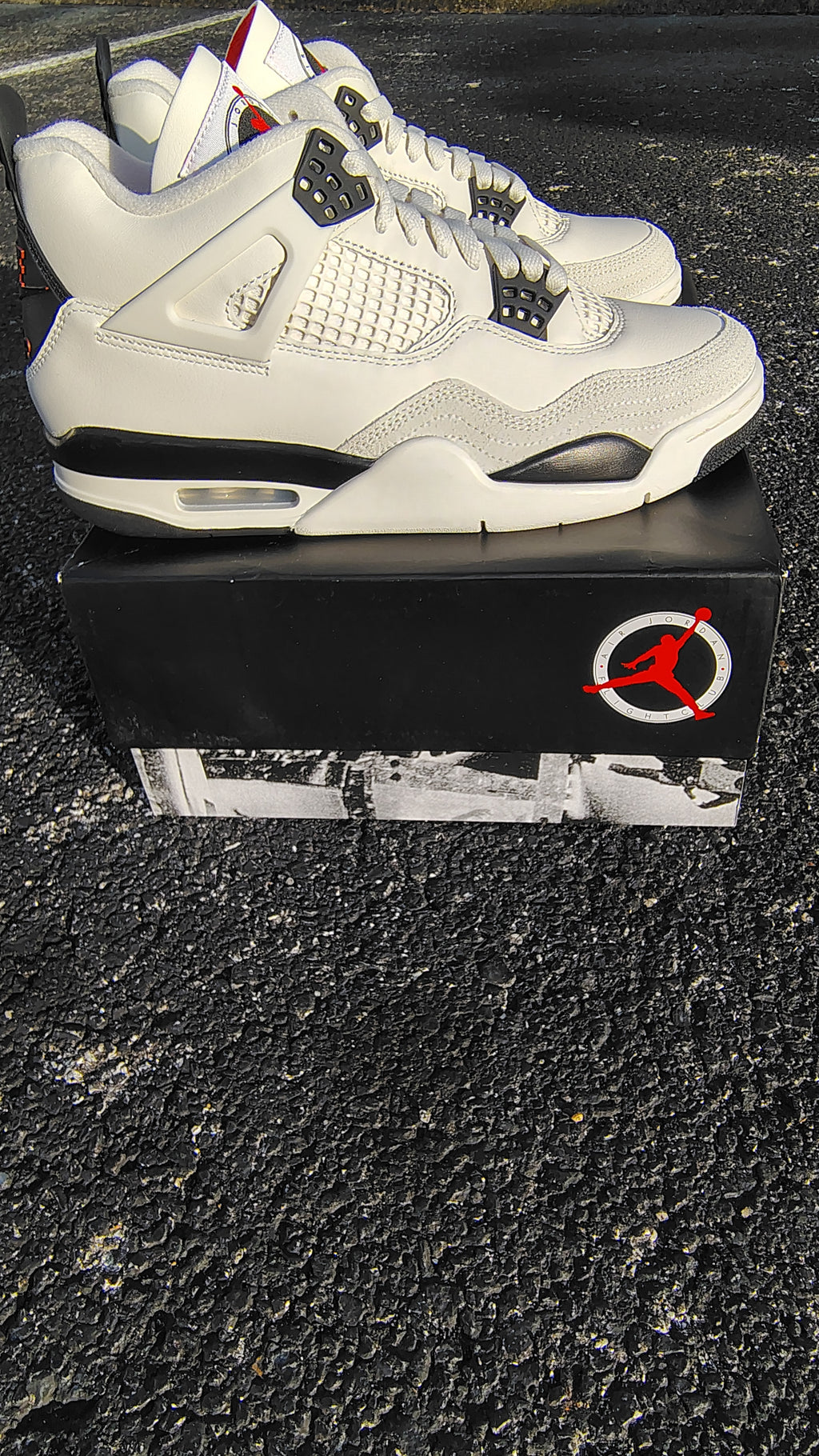Jordan Retro 4 flight club