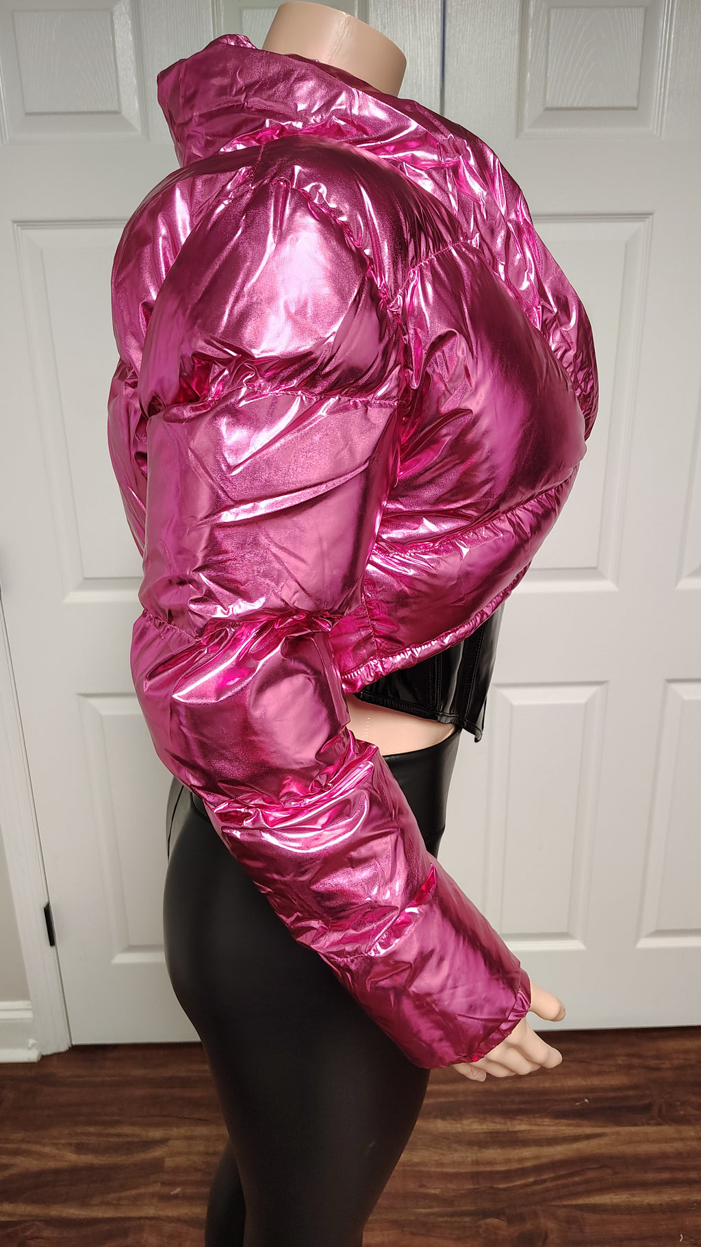 Crop puffer jacket ( matallic pink)